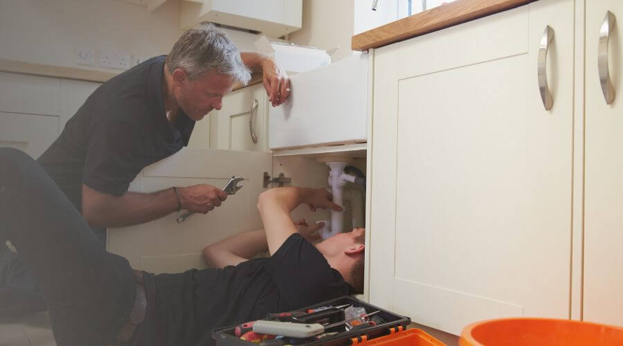 Professional burst pipe repair services in Sigourney, IA